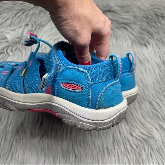KEEN Newport H2 Sandals Blue Strappy Water Outdoor Shoes Hook and Loop Size 3 - Picture 6 of 12